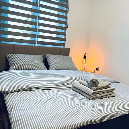 Top Apartman סומבור