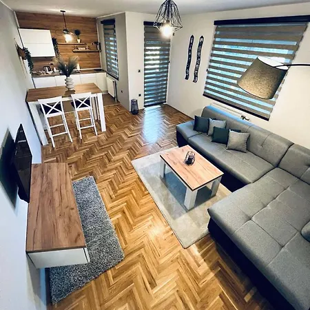 Top Apartman 아파트 *